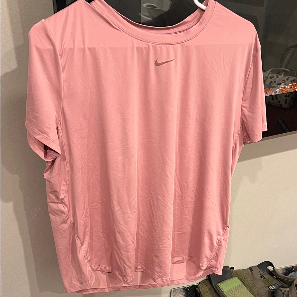 Nike Dri-Fit Women's Soft Pink Short Sleeve Tee